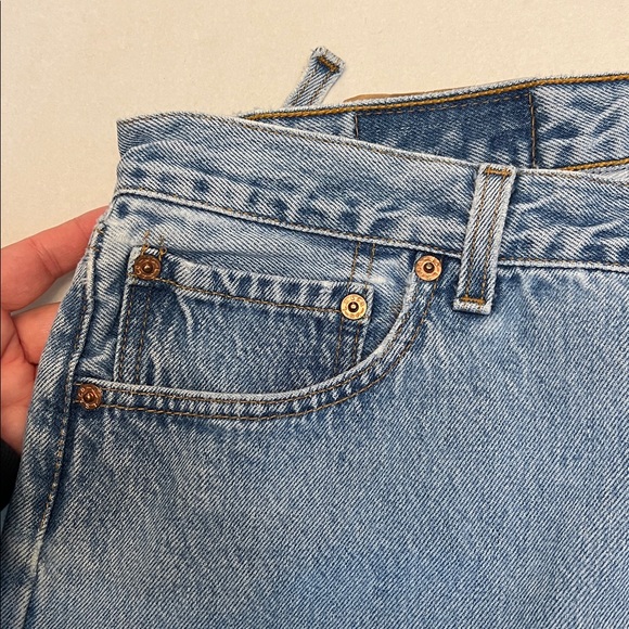 VINTAGE 90s LEVI’S 501 BUTTON FLY STRAIGHT LEG BROKEN-IN JEANS USA 100% COTTON - Picture 4 of 16